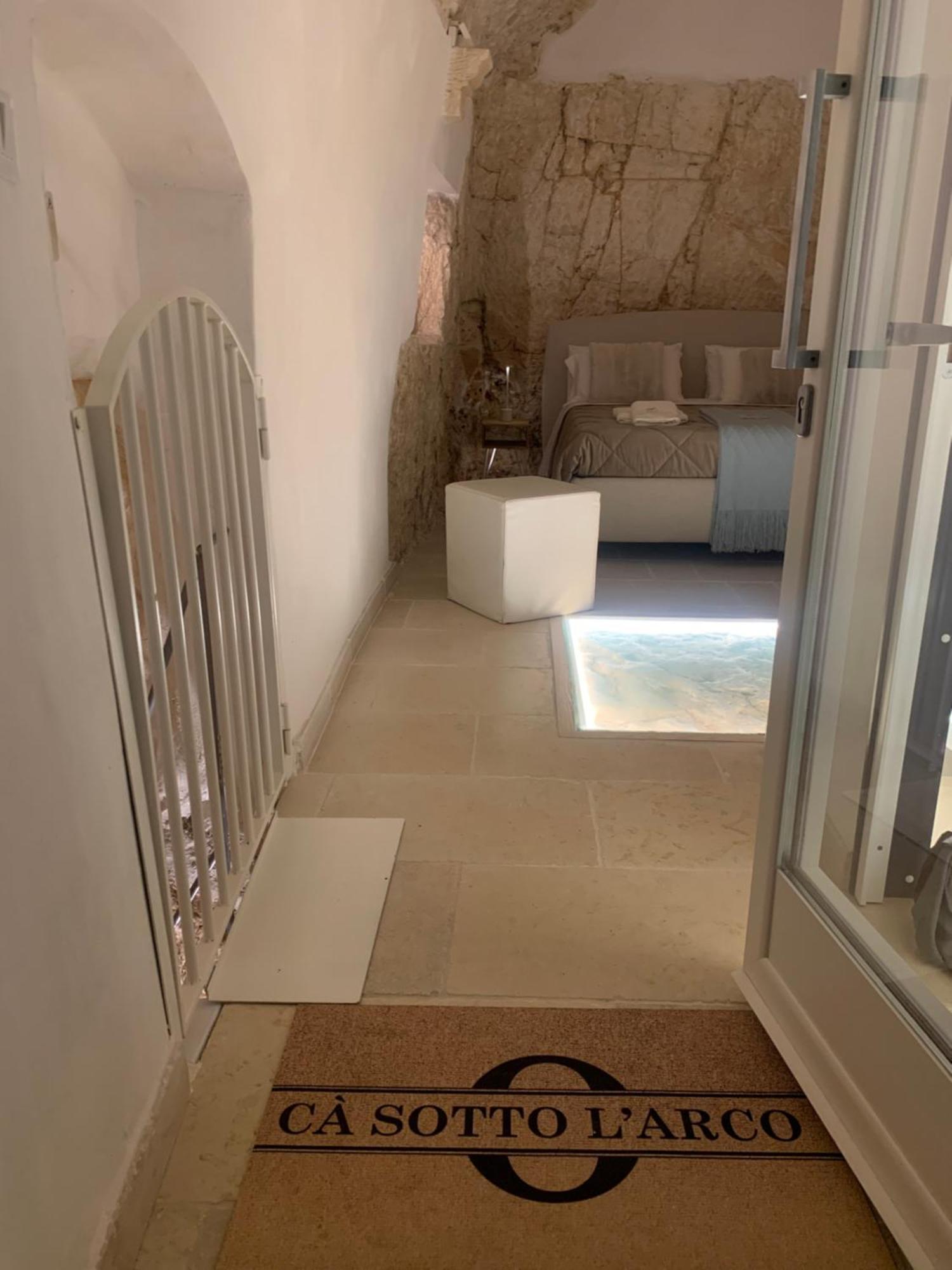 Ca Sotto L'Arco Bed & Breakfast Ostuni Exterior photo